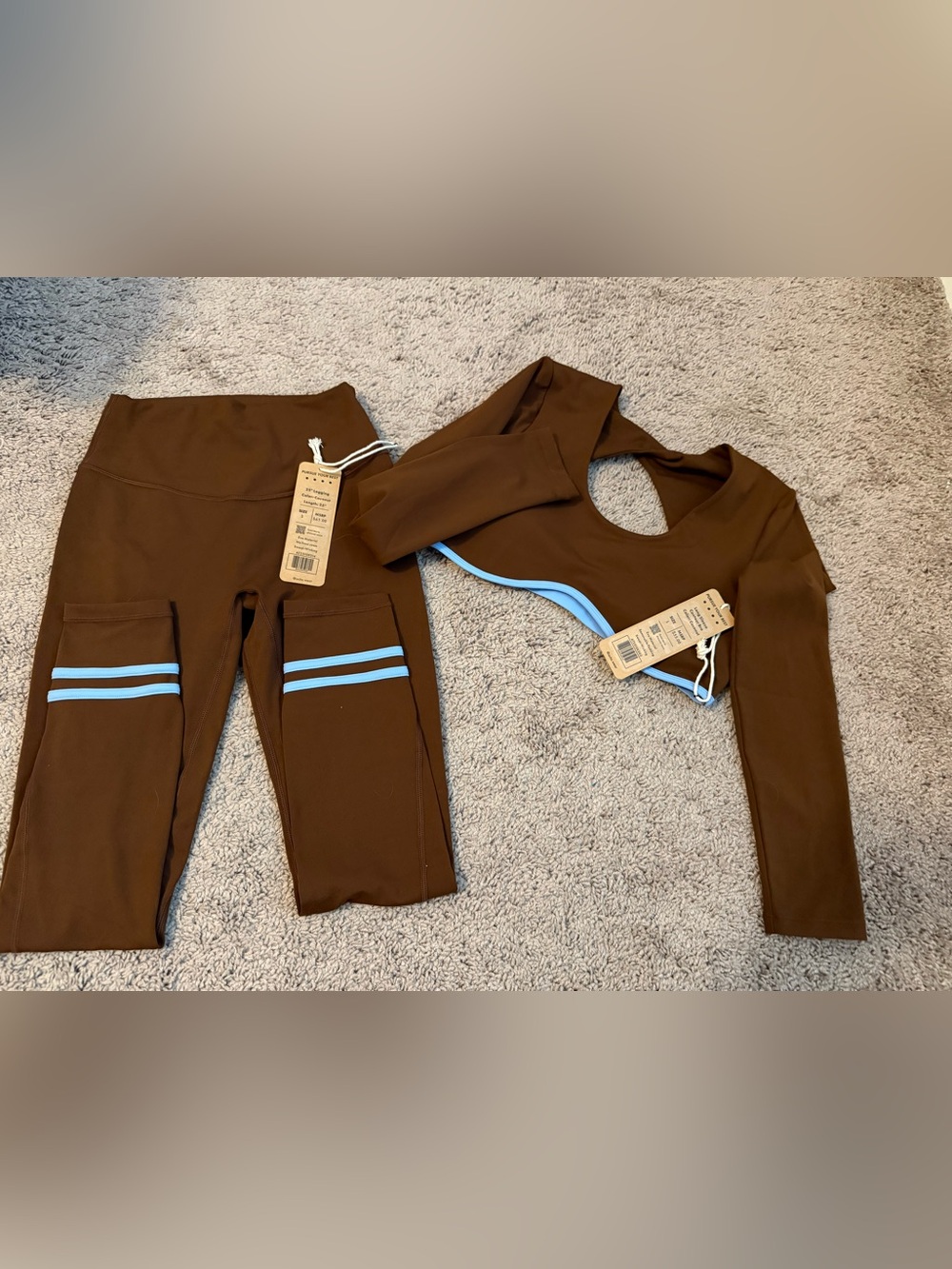 Brown Active Legging & Crop Top Set
Top size large
Bottoms size small